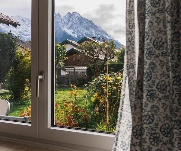 Haus Mit Wunderschoenem Ausblick Und Garten * Garmisch-Partenkirchen