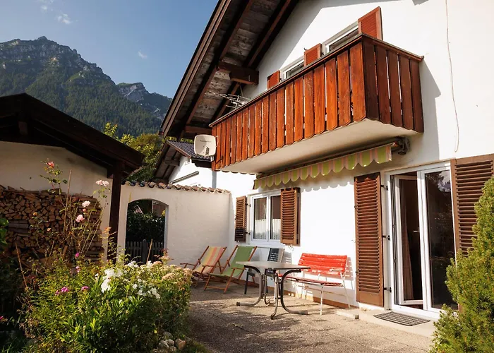 Haus Mit Wunderschoenem Ausblick Und Garten Garmisch-Partenkirchen