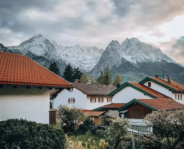 Ferienhaus Haus Mit Wunderschönem Ausblick Und Garten