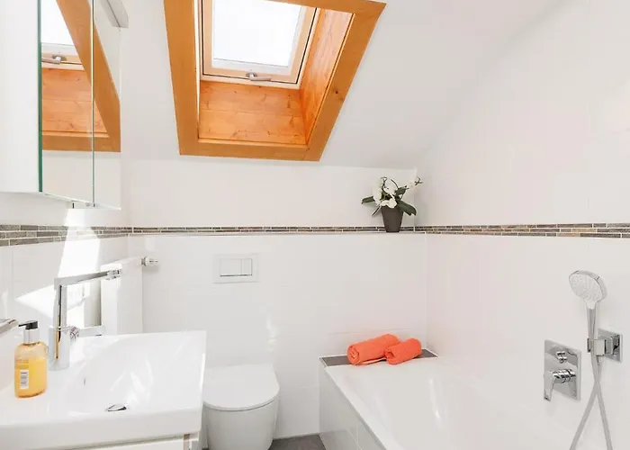 Haus Mit Wunderschönem Ausblick Und Garten *